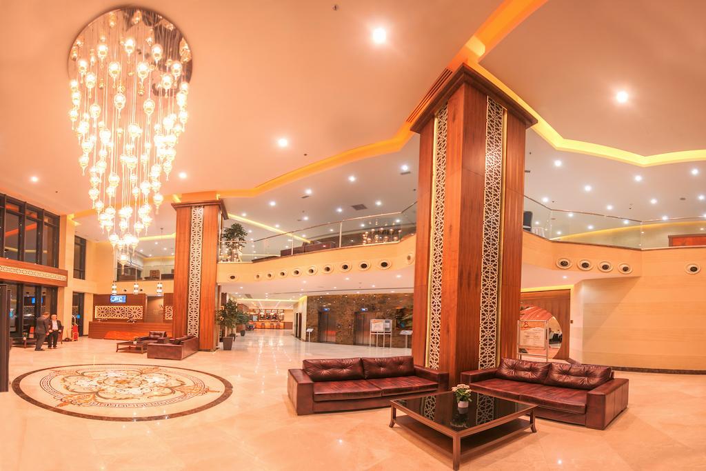 Margi Hotel Edirne Bagian luar foto Lobby