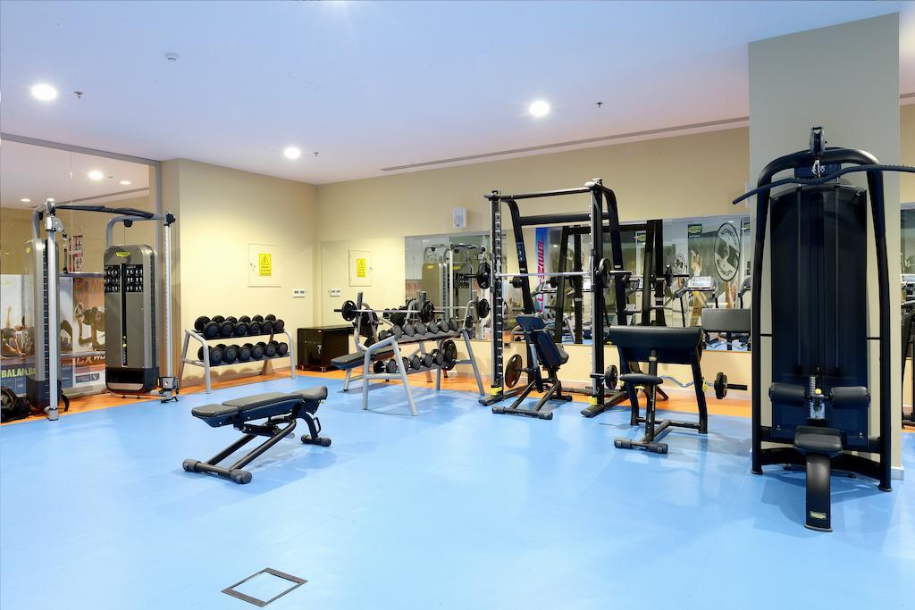 Margi Hotel Edirne Bagian luar foto A gym at the hotel